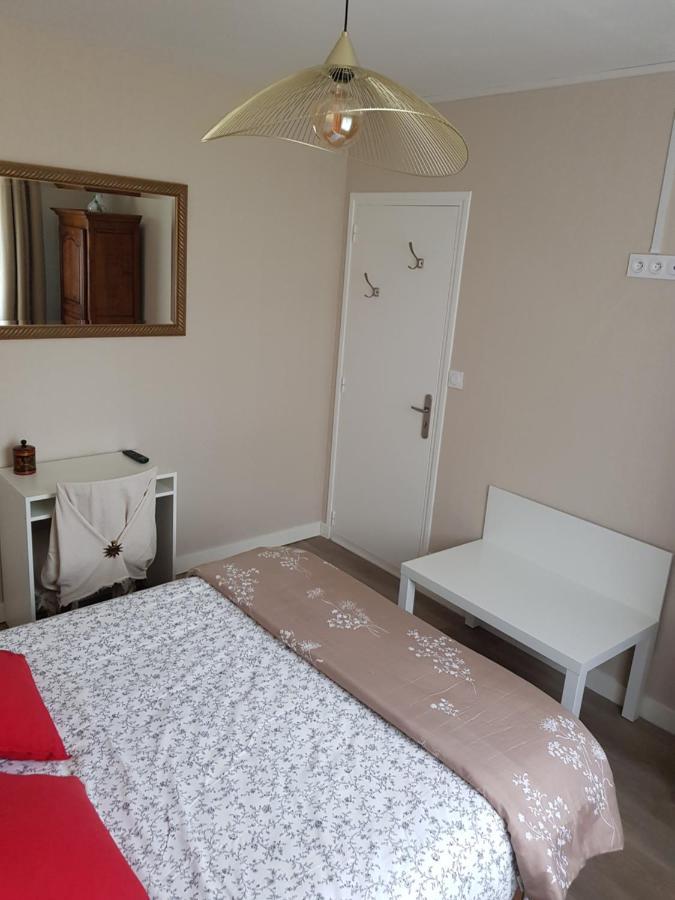 Chez Zabou Bed & Breakfast อองบวส ภายนอก รูปภาพ