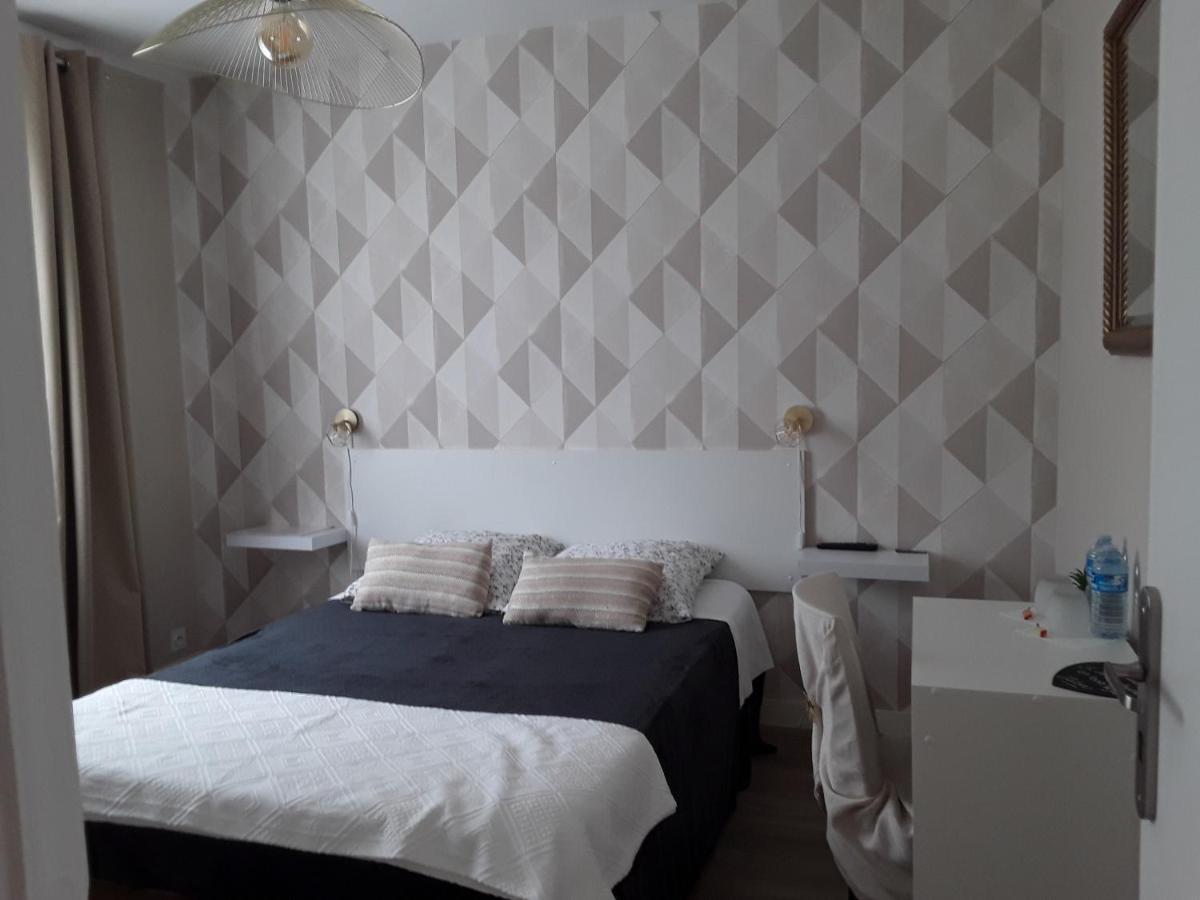 Chez Zabou Bed & Breakfast อองบวส ภายนอก รูปภาพ