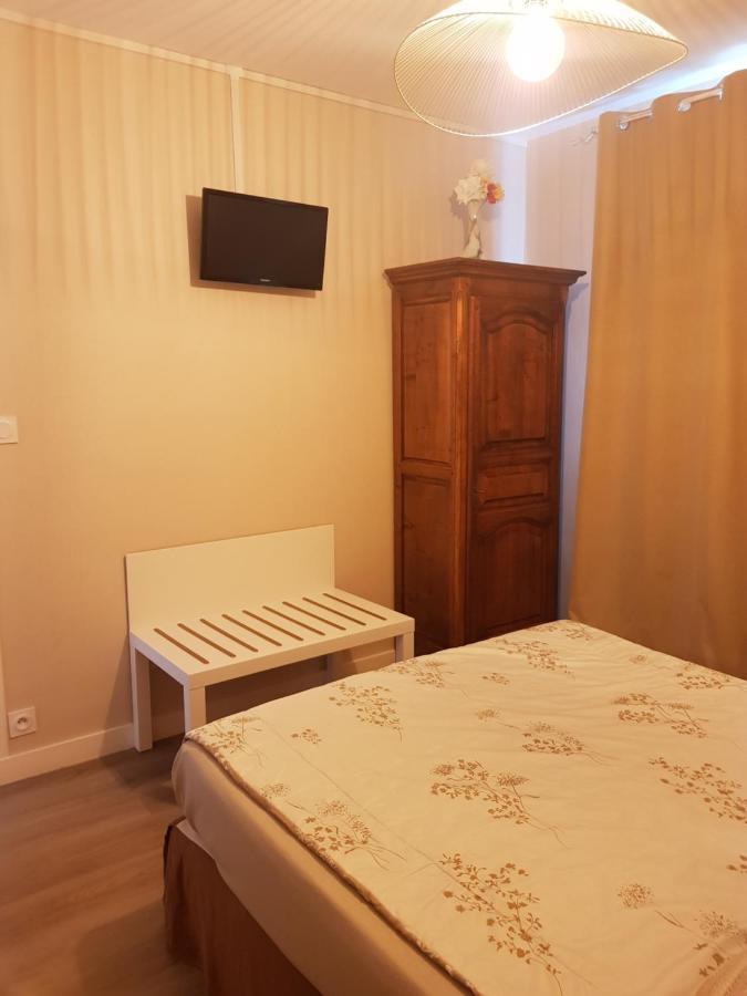Chez Zabou Bed & Breakfast อองบวส ภายนอก รูปภาพ