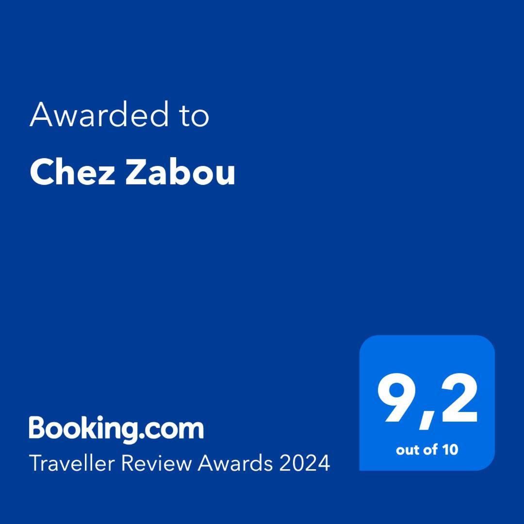 Chez Zabou Bed & Breakfast อองบวส ภายนอก รูปภาพ